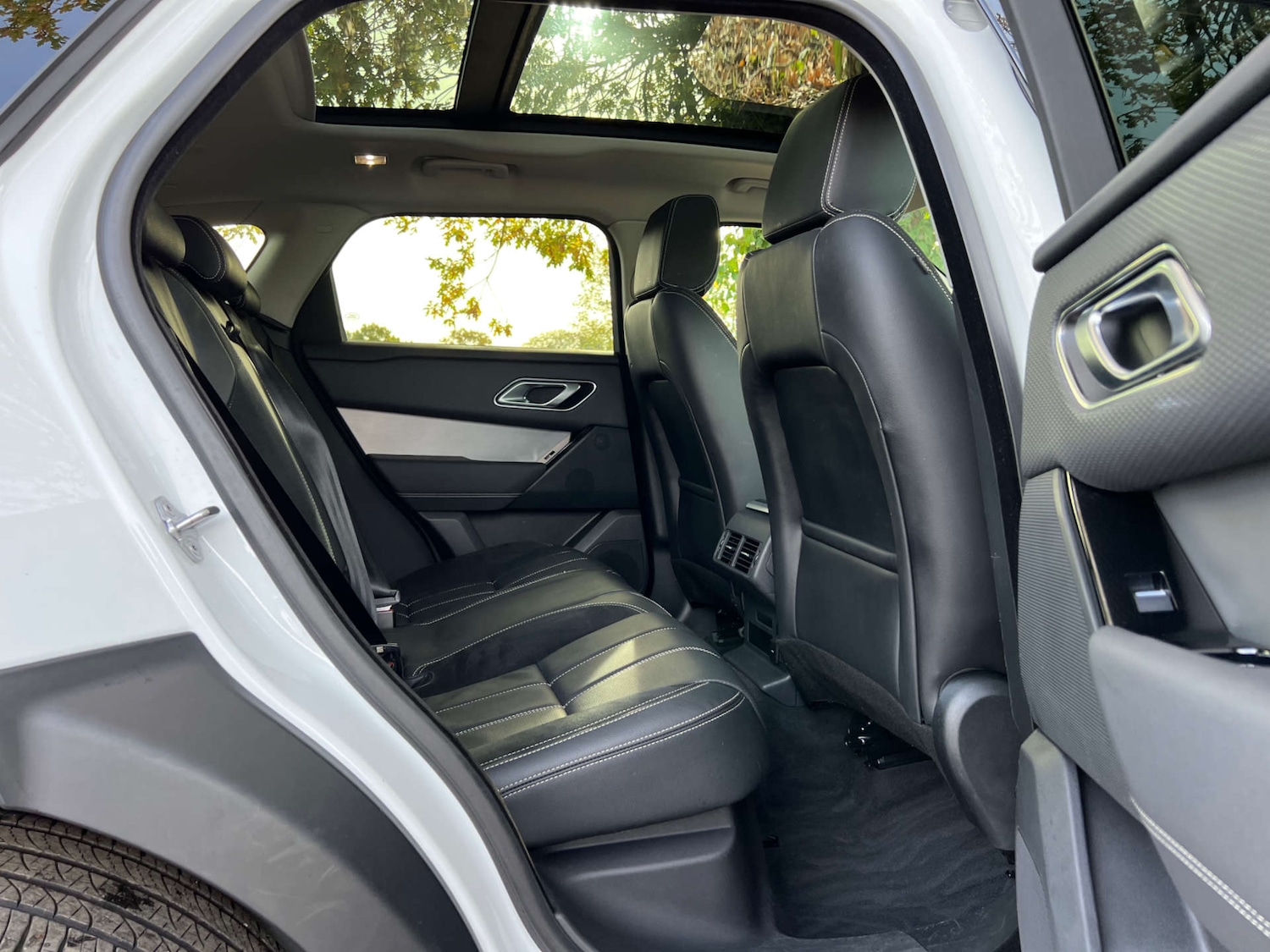 Used Land Rover Range Rover Velar 2023 for sale - 76391179: Photo 25