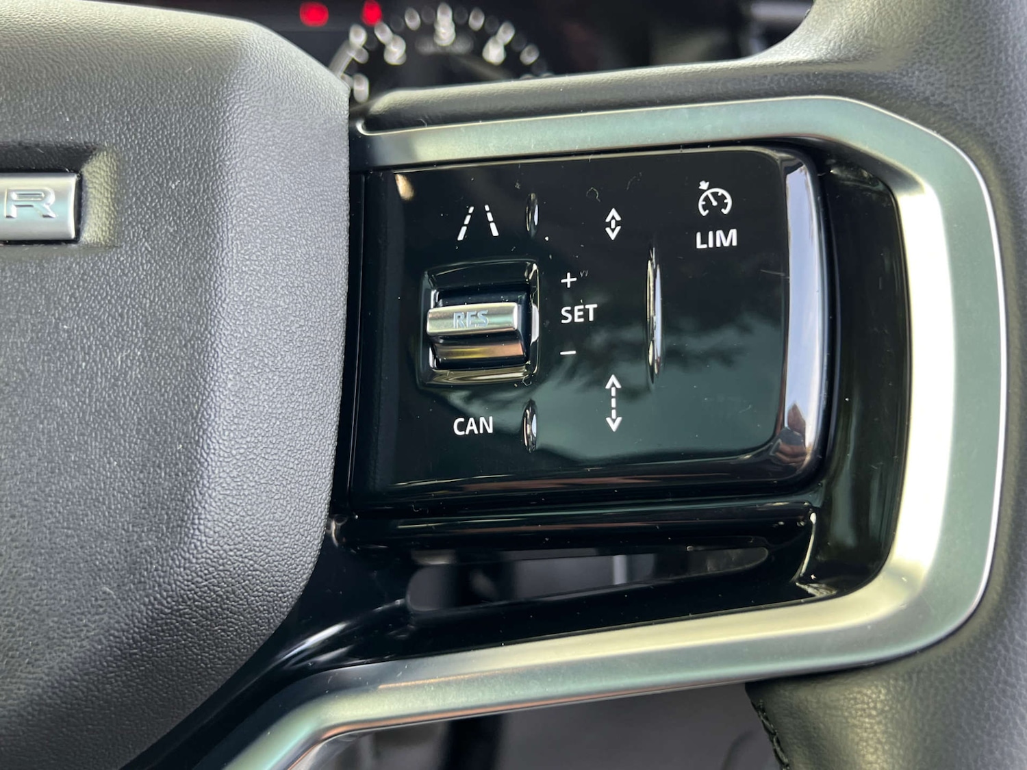 Used Land Rover Range Rover Velar 2023 for sale - 76391179: Photo 35