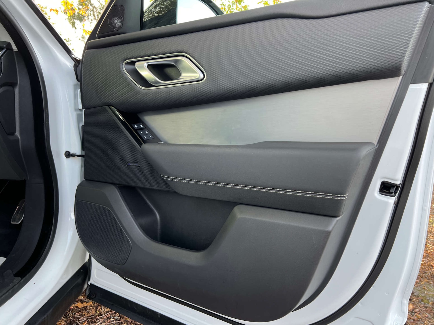 Used Land Rover Range Rover Velar 2023 for sale - 76391179: Photo 36