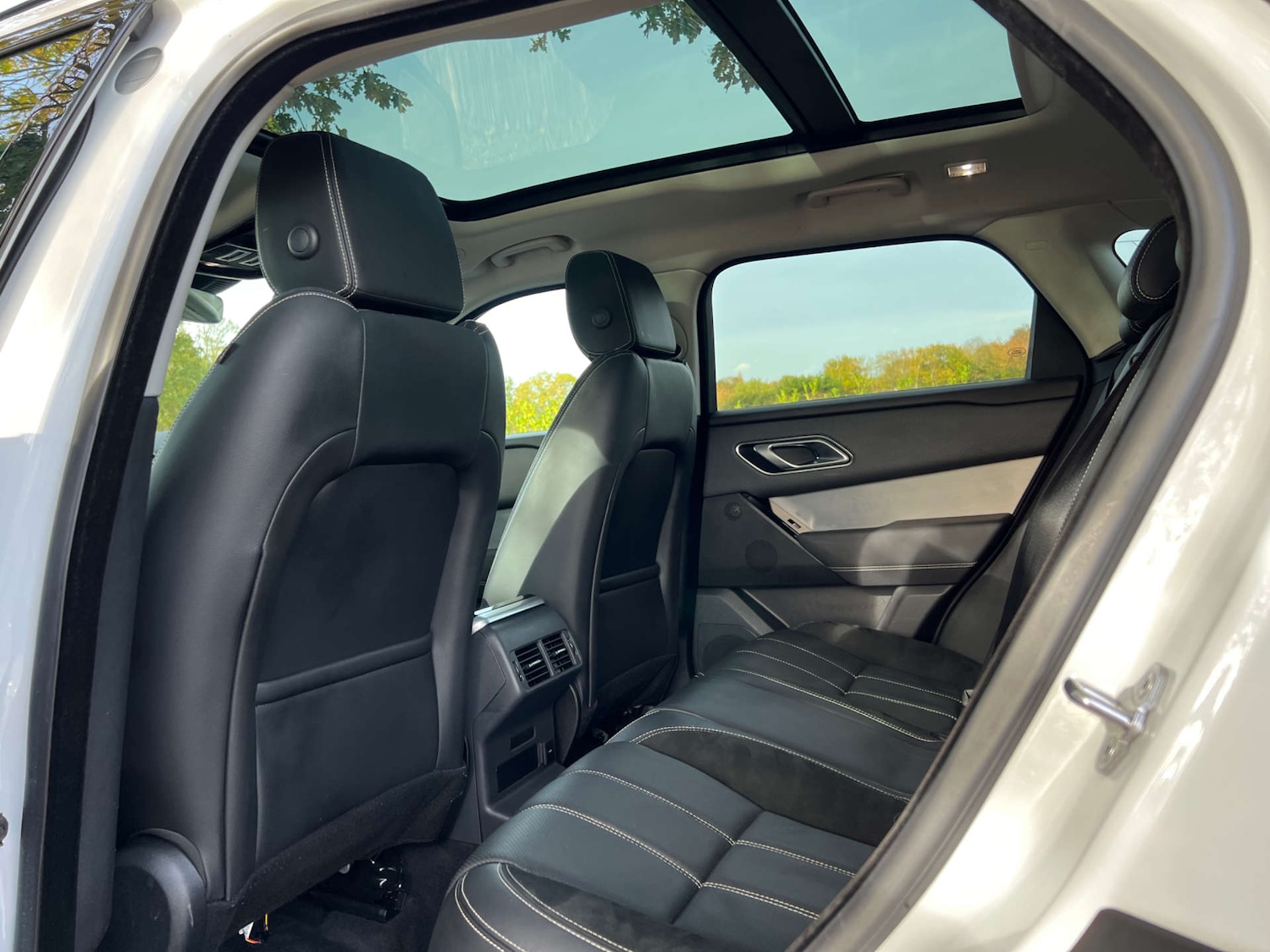 Used Land Rover Range Rover Velar 2023 for sale - 76391179: Photo 38