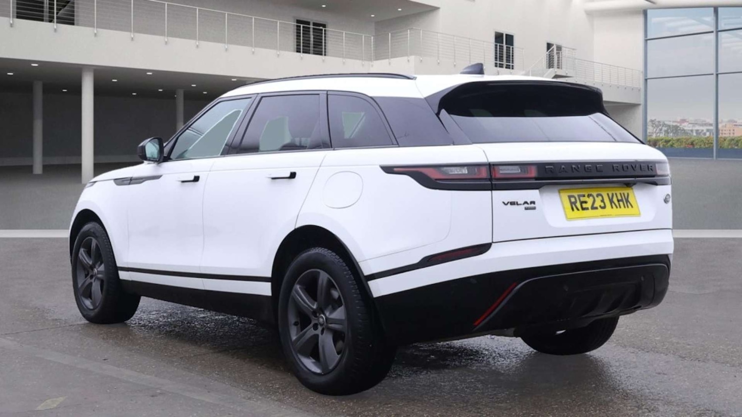 Used Land Rover Range Rover Velar 2023 for sale - 76391179: Photo 4