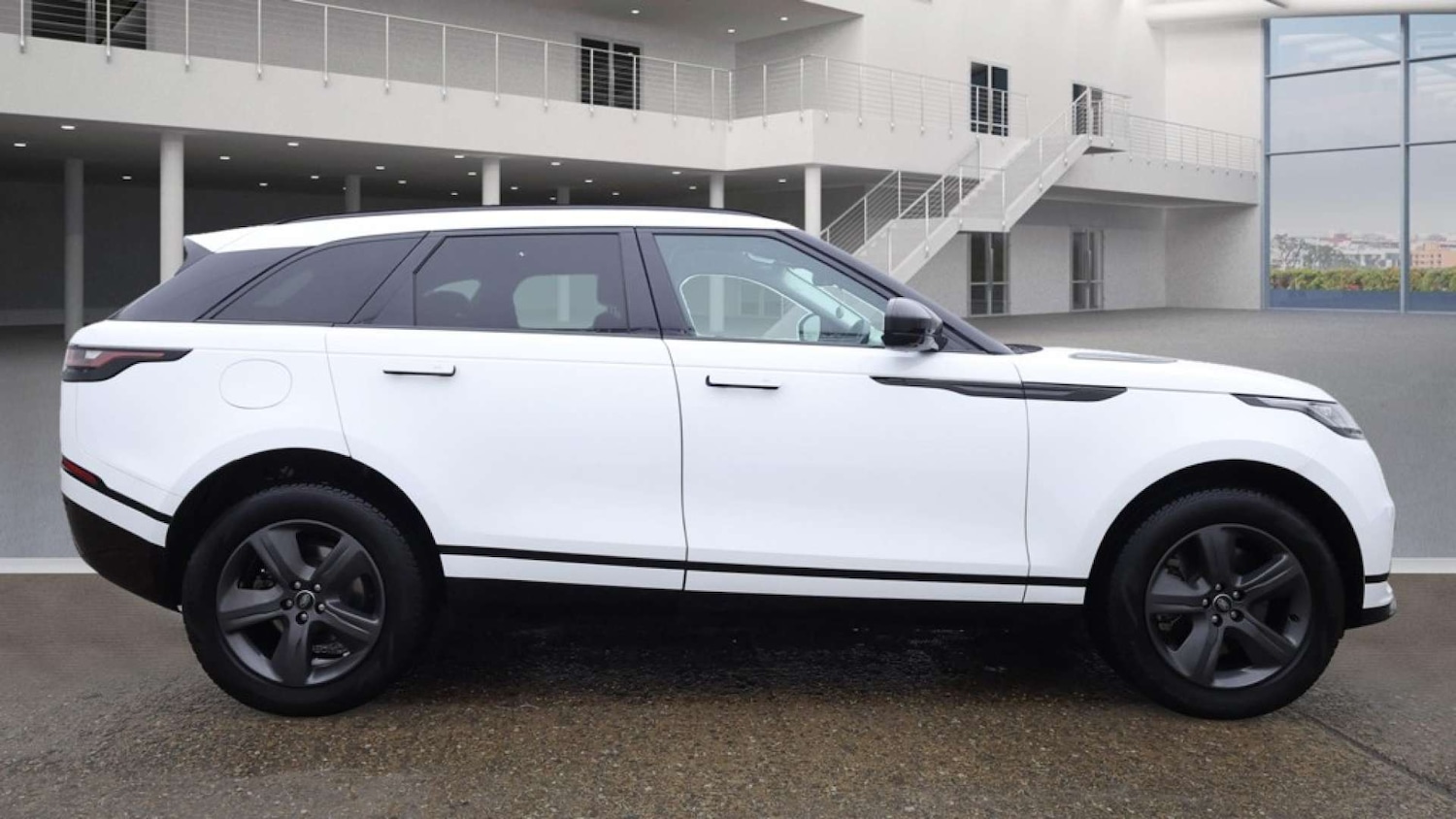 Used Land Rover Range Rover Velar 2023 for sale - 76391179: Photo 7