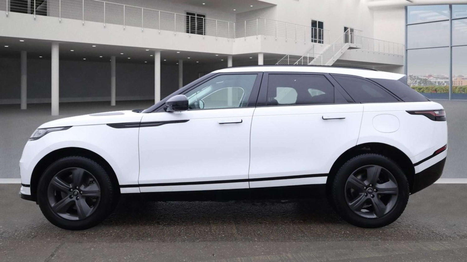 Used Land Rover Range Rover Velar 2023 for sale - 76391179: Photo 8