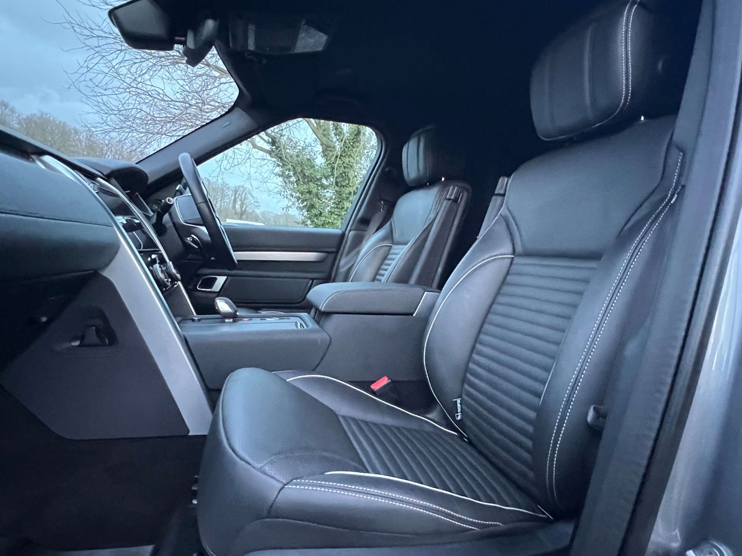 Used Land Rover Discovery 2024 for sale - 77296449: Photo 16