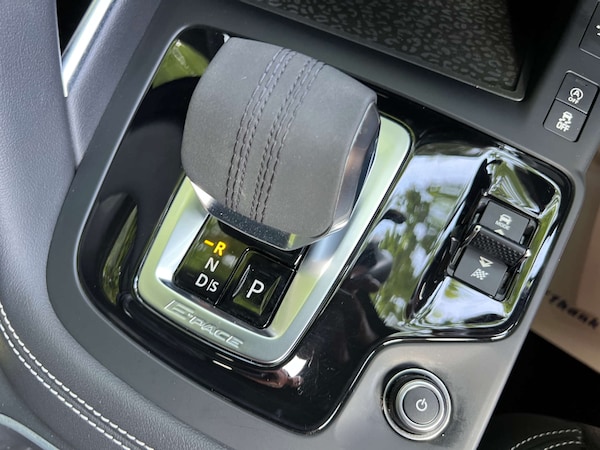 Used Jaguar E-Pace 2021 for sale - 74985064: Photo 34