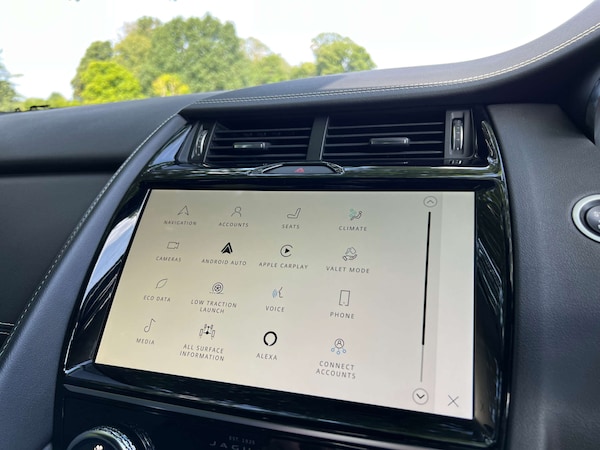 Used Jaguar E-Pace 2021 for sale - 74985064: Photo 40