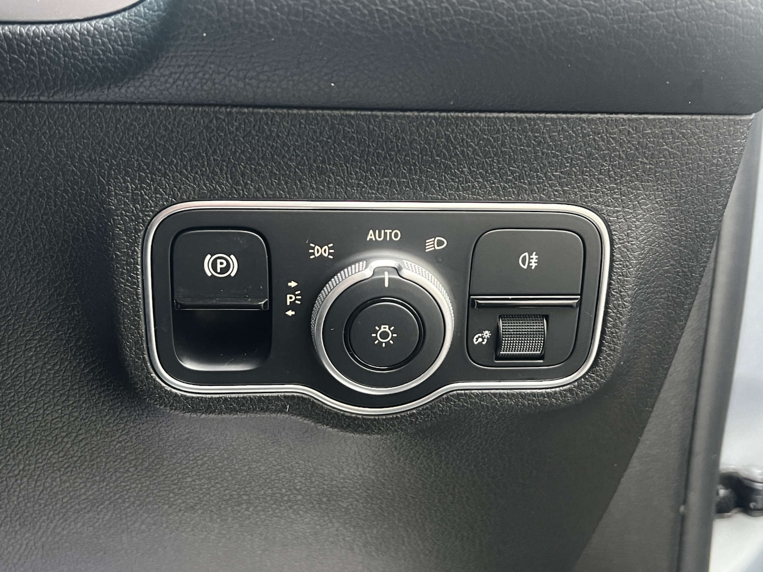 Used Mercedes-Benz GLB 2024 for sale - 76395538: Photo 50