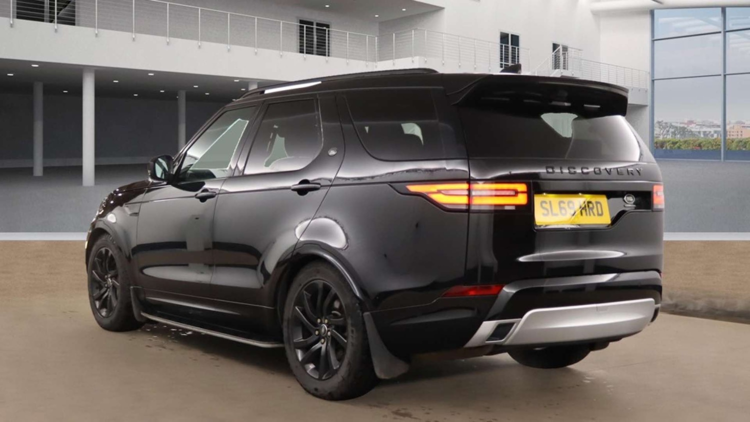 Used Land Rover Discovery 2019 for sale - 76694812: Photo 7