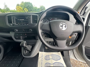Used Vauxhall Vivaro 2022 for sale - 75240327: Photo
