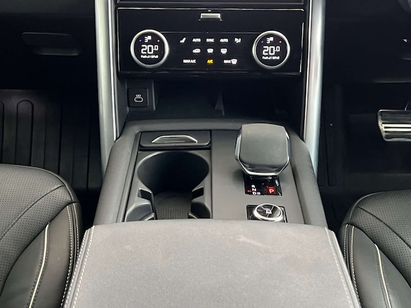 Used Land Rover Discovery 2022 for sale - 76129224: Photo 40