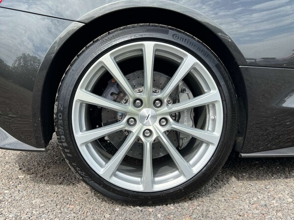 Used Aston Martin Vanquish 2013 for sale - 74536772: Photo 13