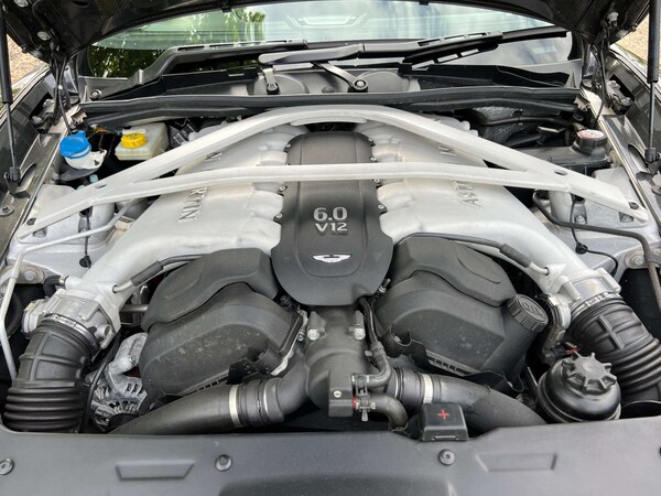 Used Aston Martin Vanquish 2013 for sale - 74536772: Photo 20
