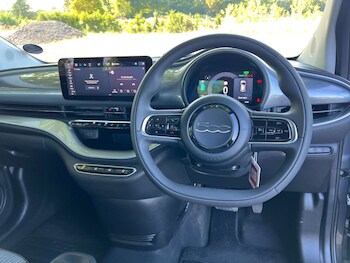 Used Fiat 500e C 2022 for sale - 75210170: Photo