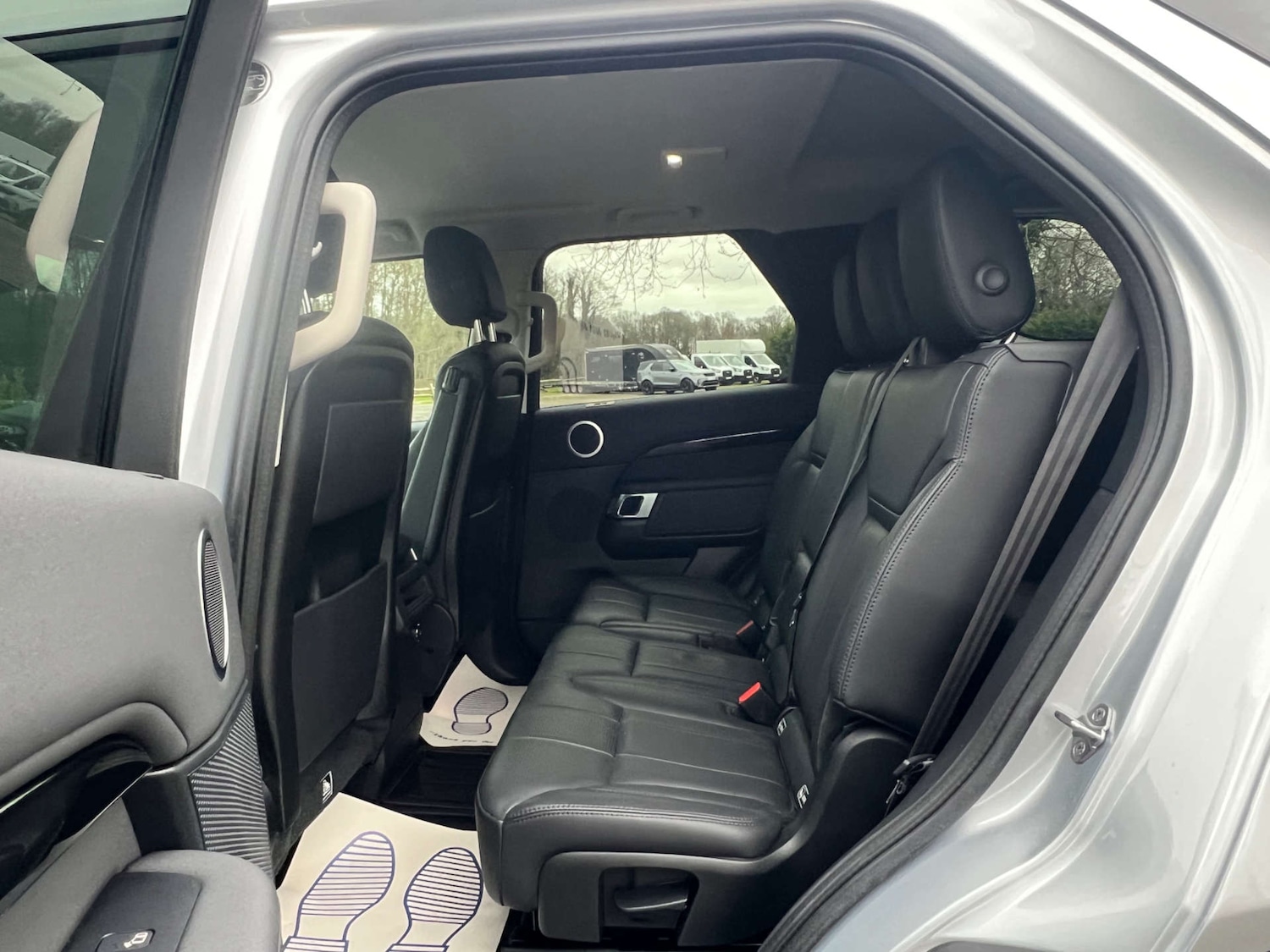 Used Land Rover Discovery 2026 for sale - 77921668: Photo 32