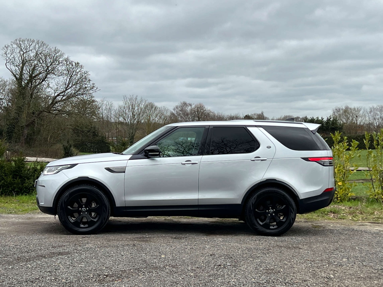 Used Land Rover Discovery 2026 for sale - 77921668: Photo 5