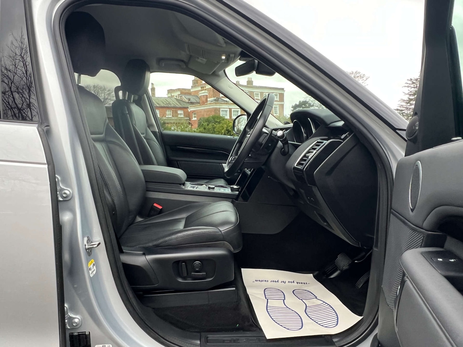 Used Land Rover Discovery 2026 for sale - 77921668: Photo 7