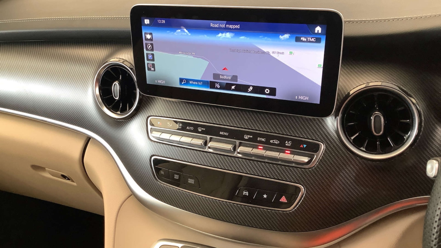 Used Mercedes-Benz V-Class 2024 for sale - 76647105: Photo 4