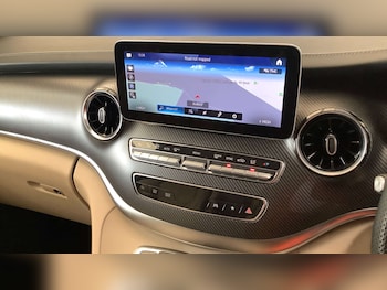 Used Mercedes-Benz V-Class 2024 for sale - 76647105: Photo