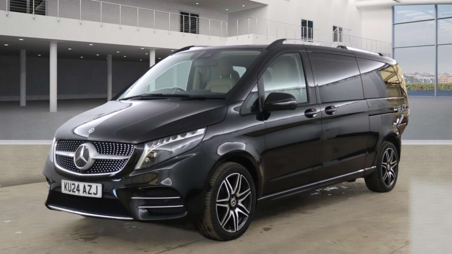 Used Mercedes-Benz V-Class 2024 for sale - 76647105: Photo 5