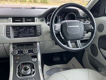 Used Land Rover Range Rover Evoque 2016 for sale - 75617400: Photo