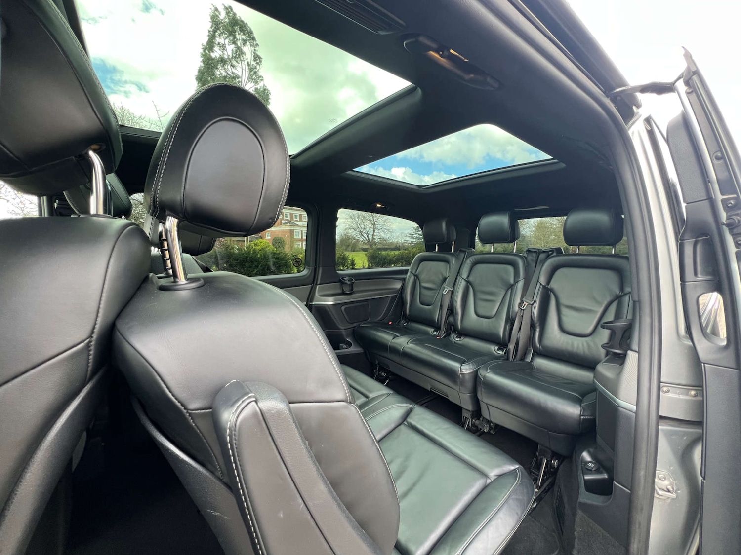 Used Mercedes-Benz V-Class 2018 for sale - 78003836: Photo 11