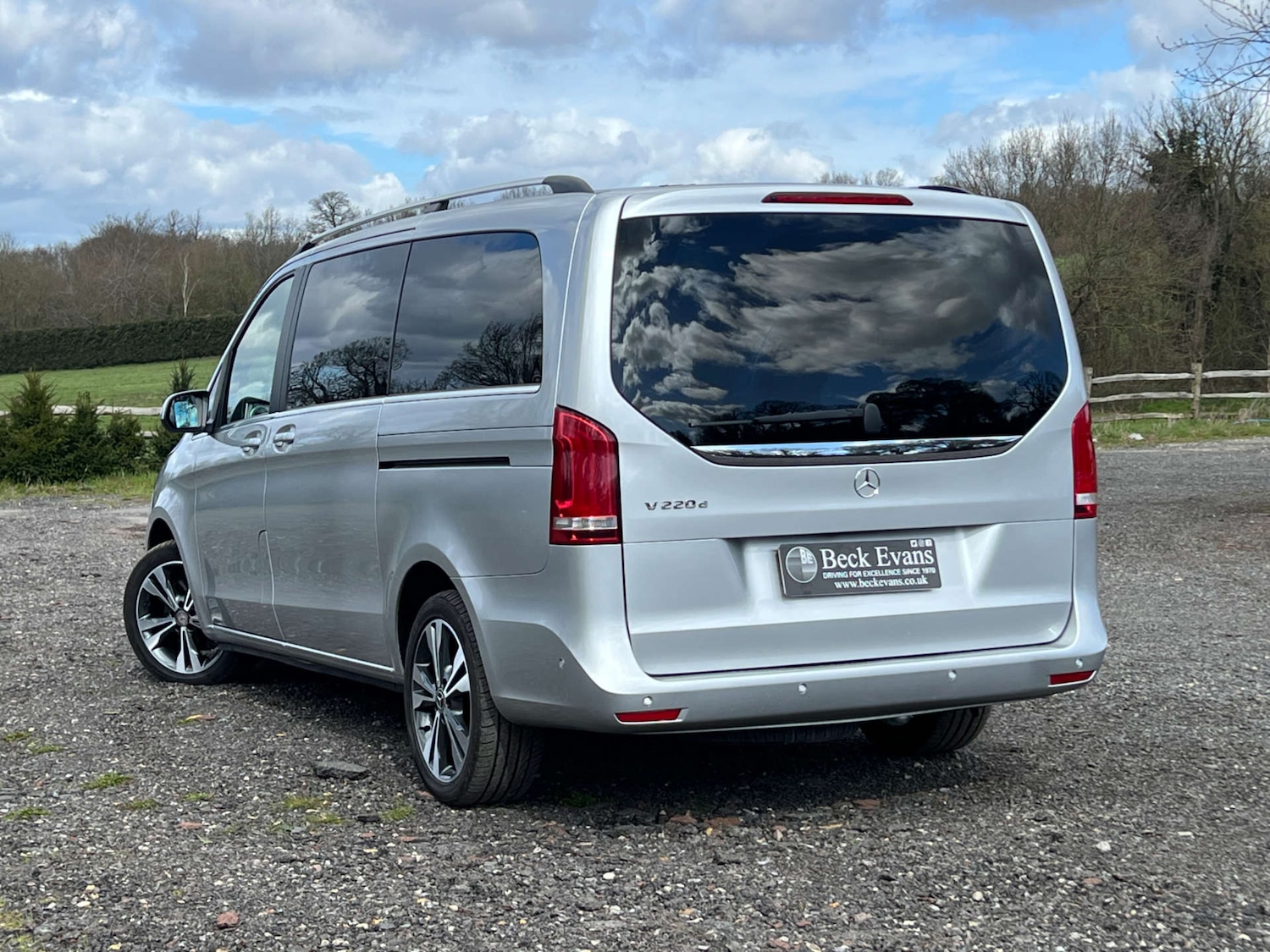 Used Mercedes-Benz V-Class 2018 for sale - 78003836: Photo 32