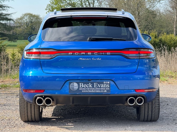 Used Porsche Macan 2020 for sale - 74289691: Photo 11