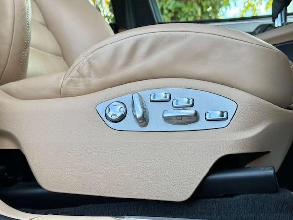 Used Porsche Macan 2020 for sale - 74289691: Photo 22