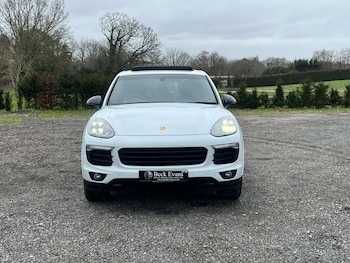 Used Porsche Cayenne 2016 for sale - 77778169: Photo