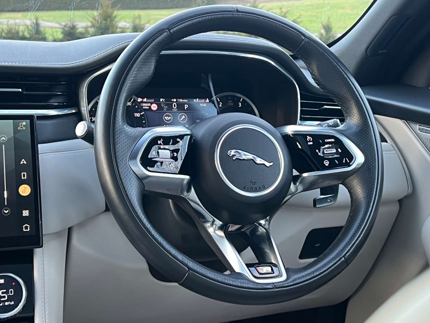 Used Jaguar F-Pace 2022 for sale - 77211834: Photo 16