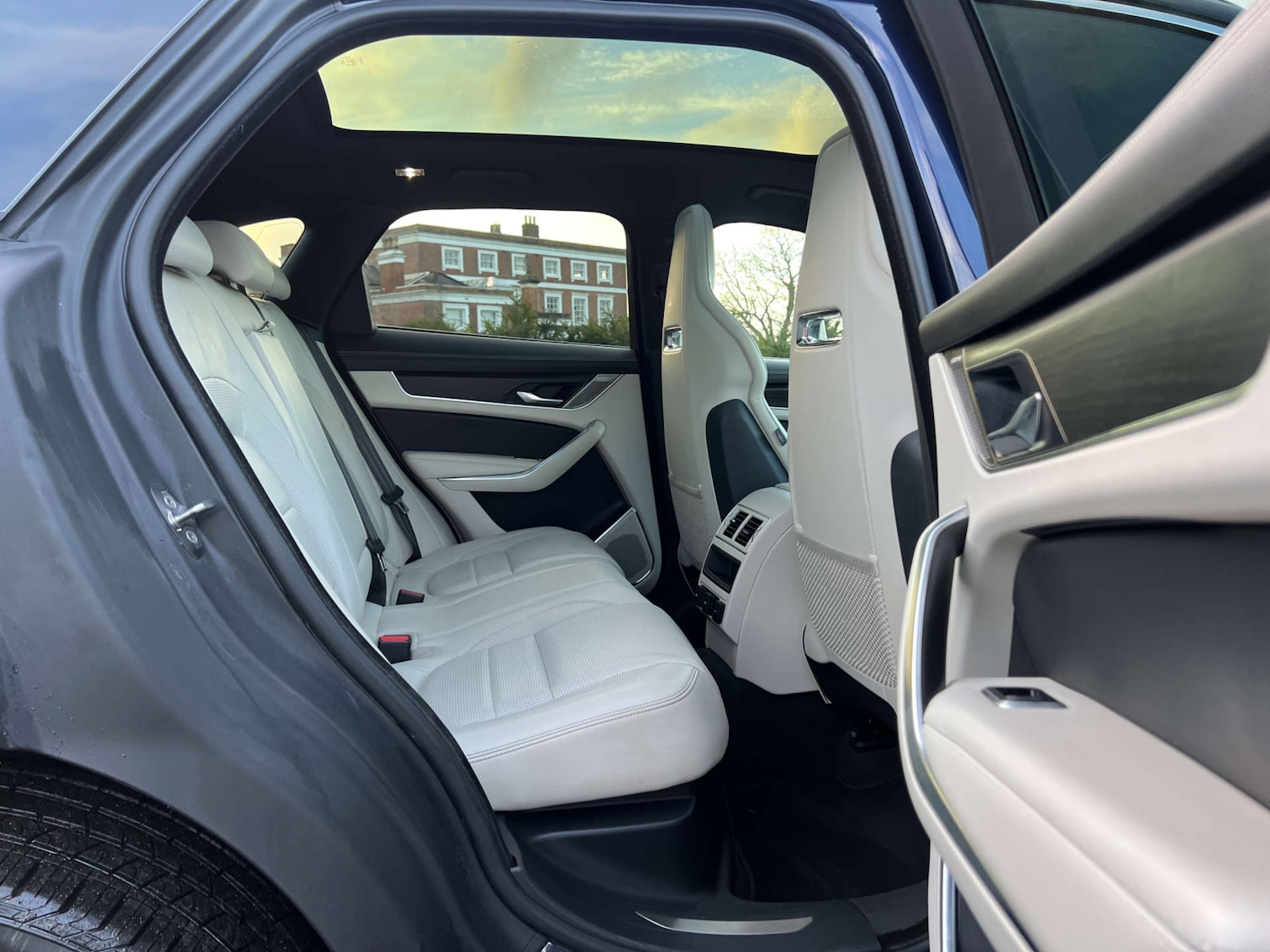 Used Jaguar F-Pace 2022 for sale - 77211834: Photo 17