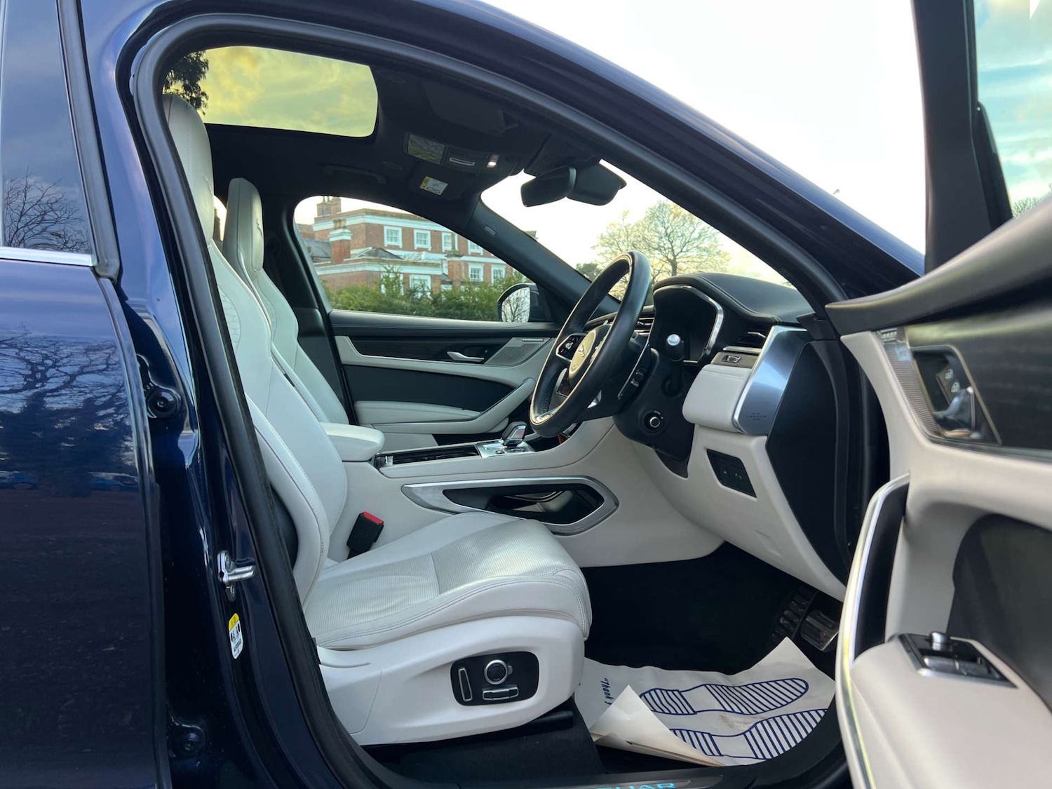 Used Jaguar F-Pace 2022 for sale - 77211834: Photo 26