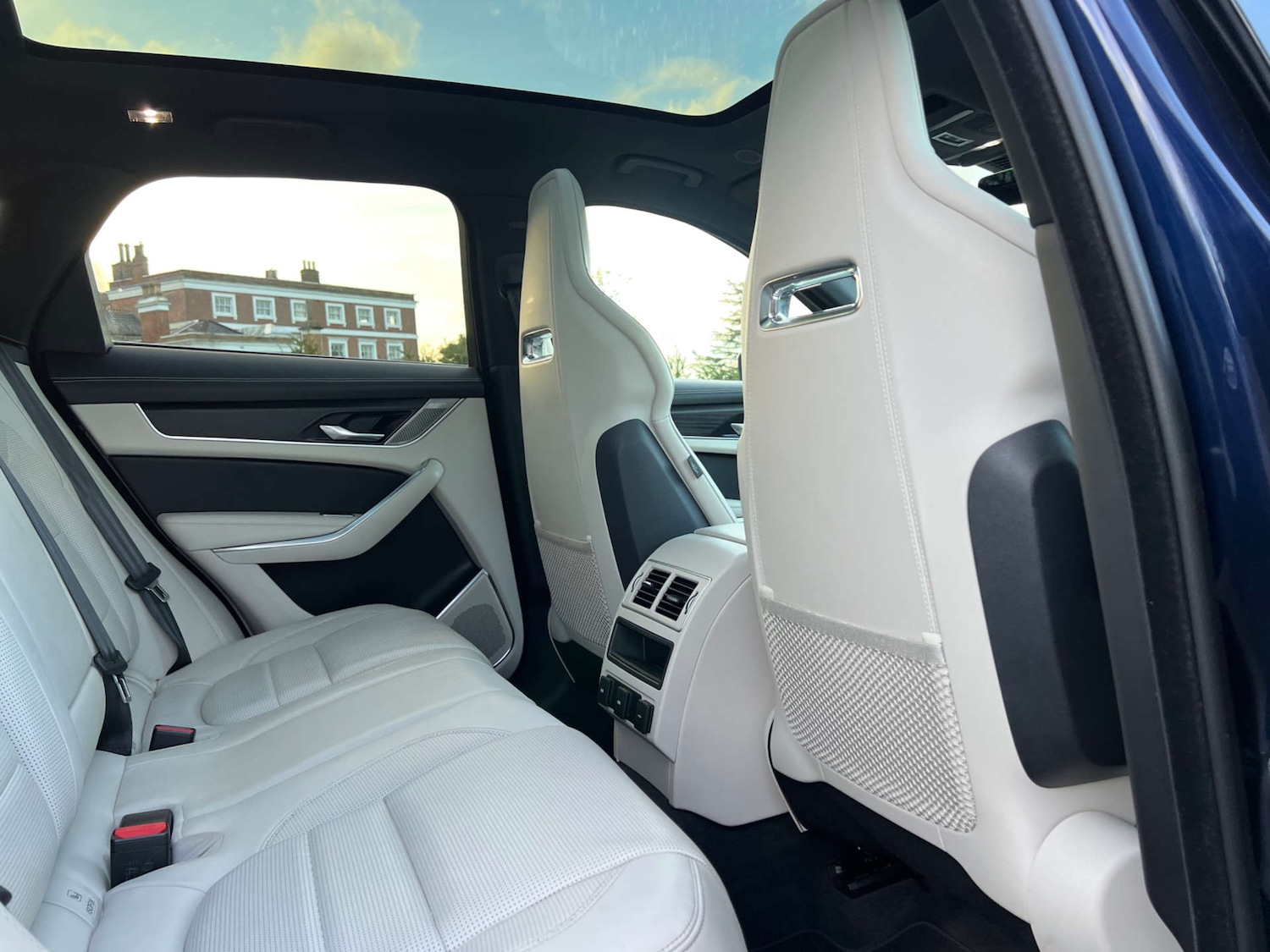 Used Jaguar F-Pace 2022 for sale - 77211834: Photo 29