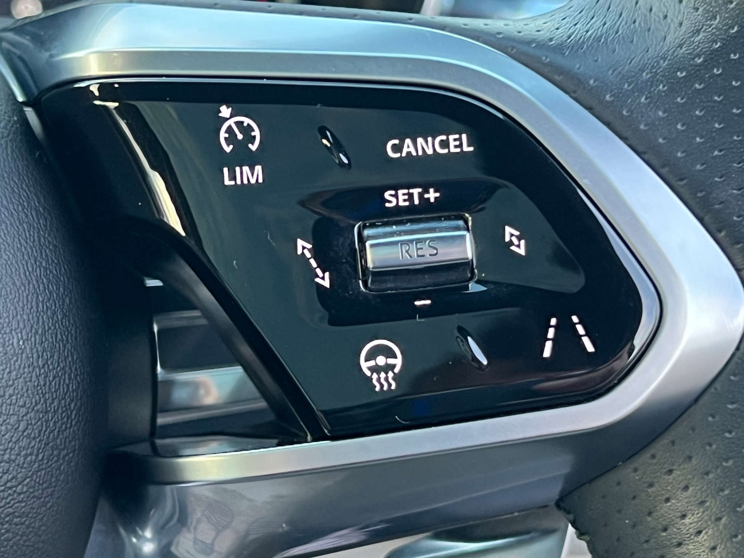 Used Jaguar F-Pace 2022 for sale - 77211834: Photo 38