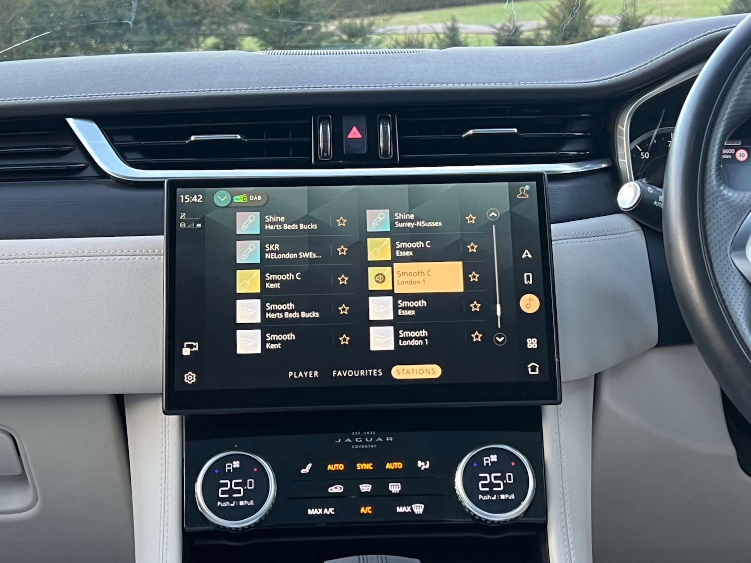 Used Jaguar F-Pace 2022 for sale - 77211834: Photo 40