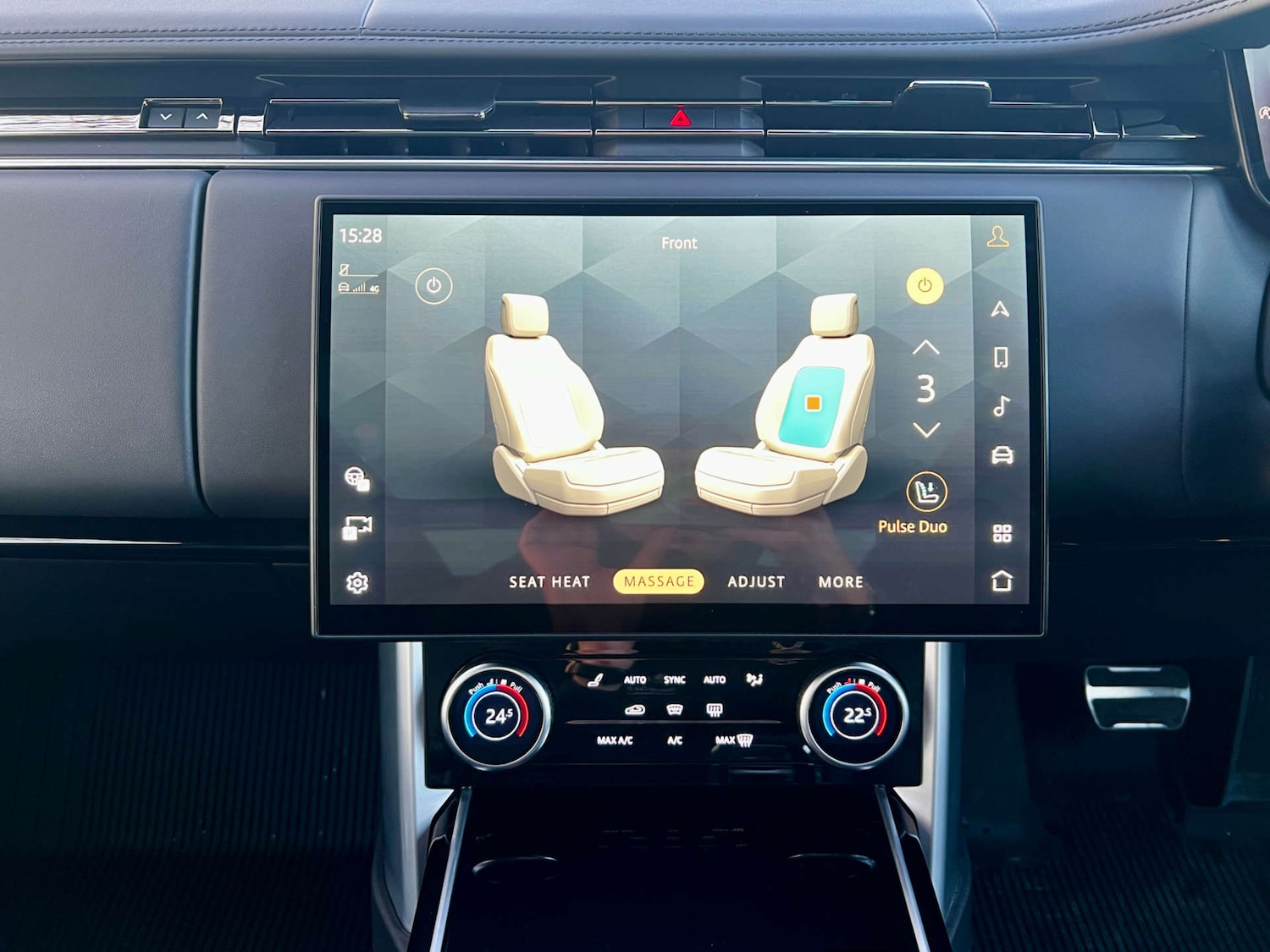 Used Land Rover Range Rover 2023 for sale - 76637976: Photo 11