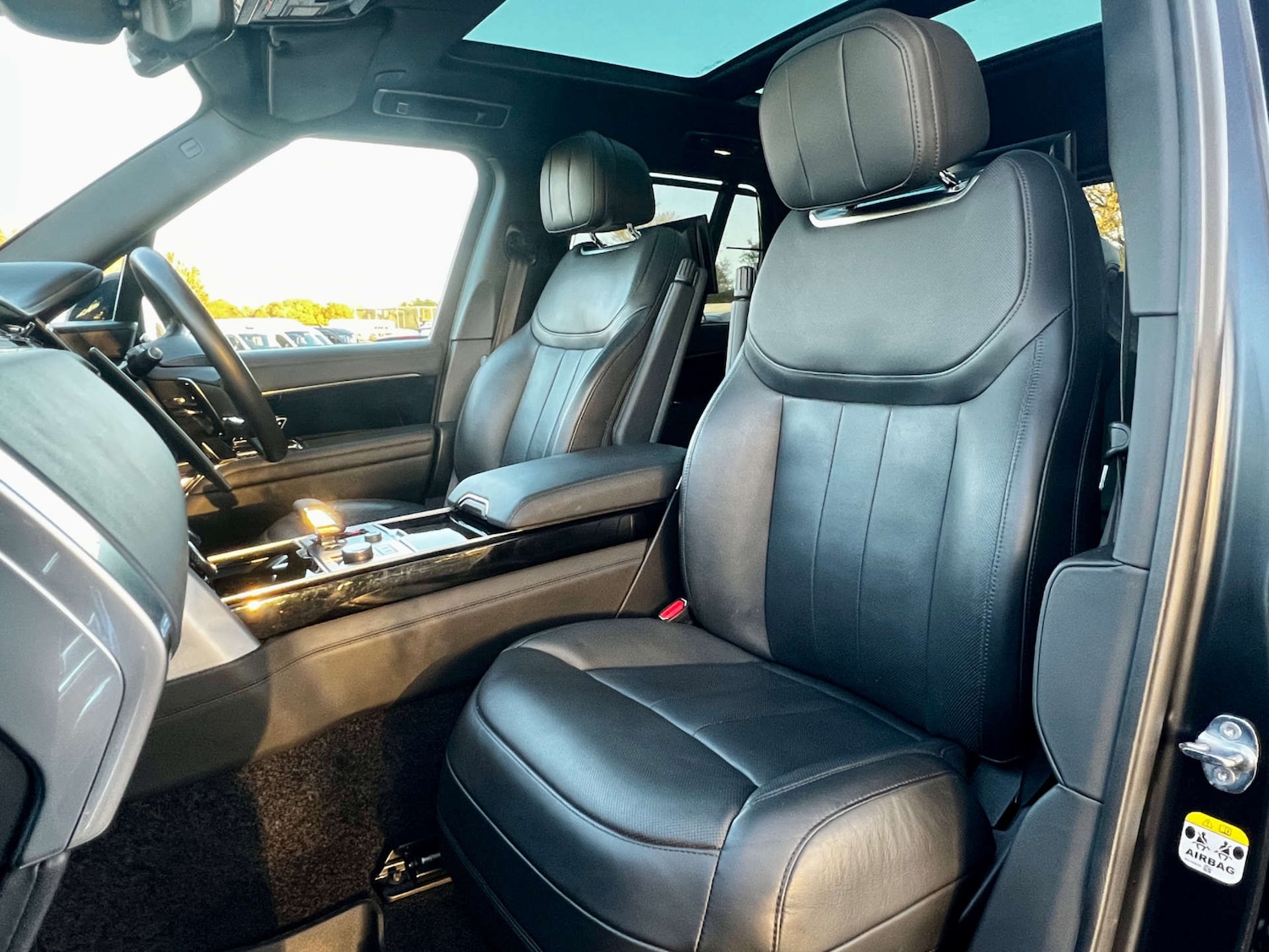 Used Land Rover Range Rover 2023 for sale - 76637976: Photo 40