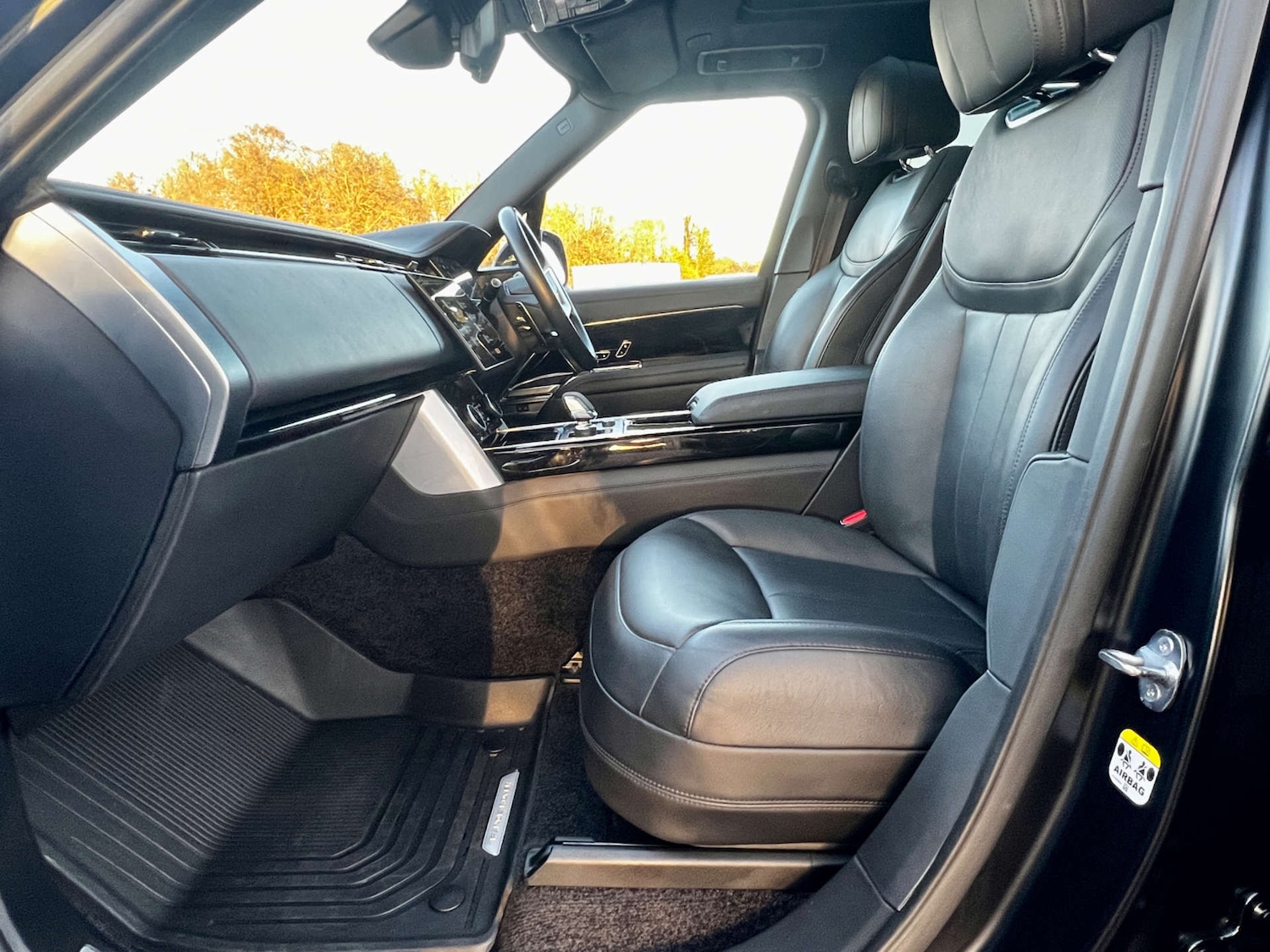 Used Land Rover Range Rover 2023 for sale - 76637976: Photo 41