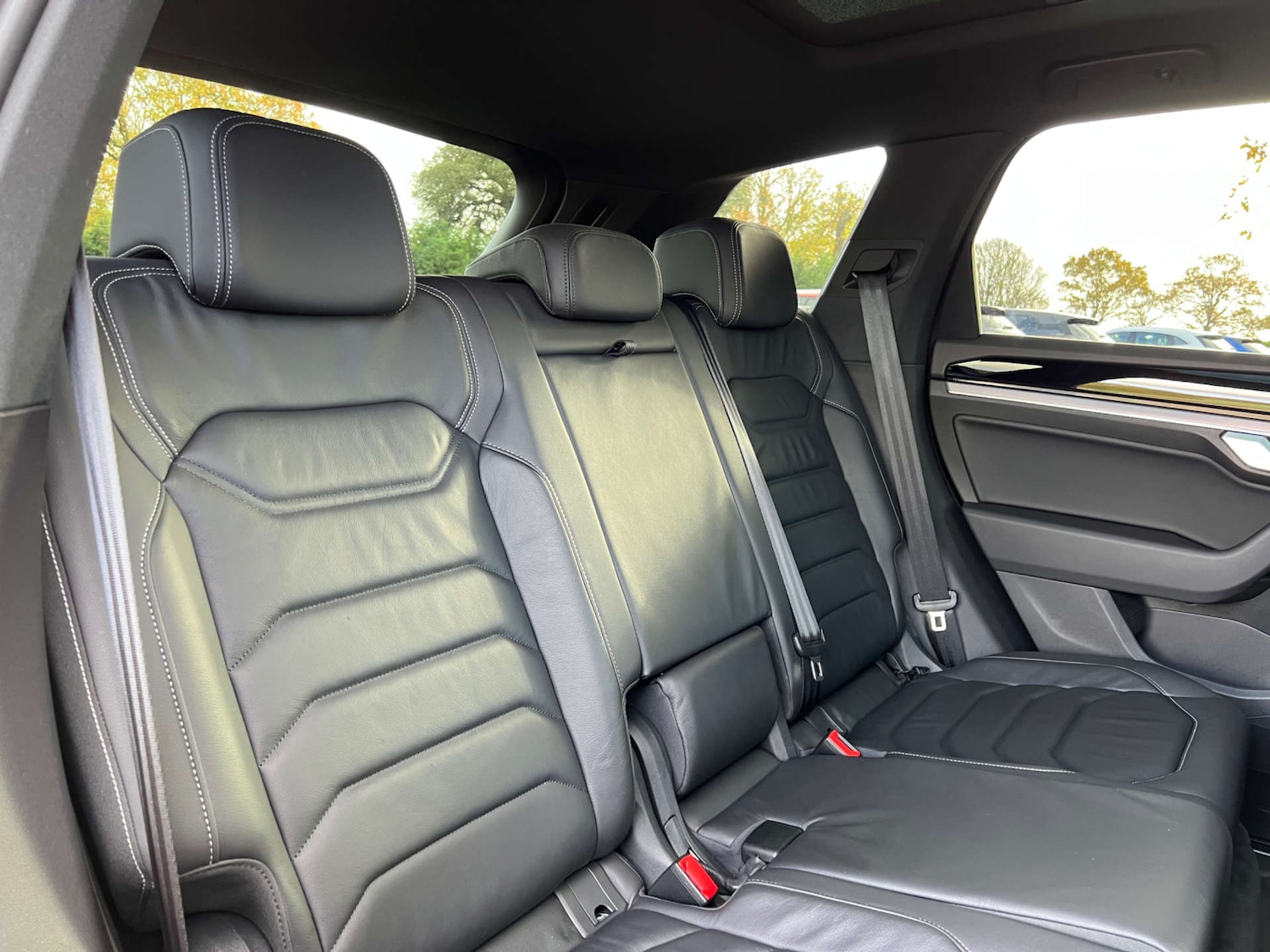 Used Volkswagen Touareg 2023 for sale - 76567774: Photo 36