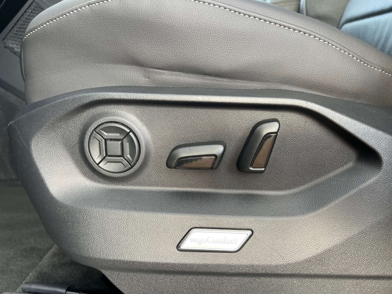 Used Volkswagen Touareg 2023 for sale - 76567774: Photo 48