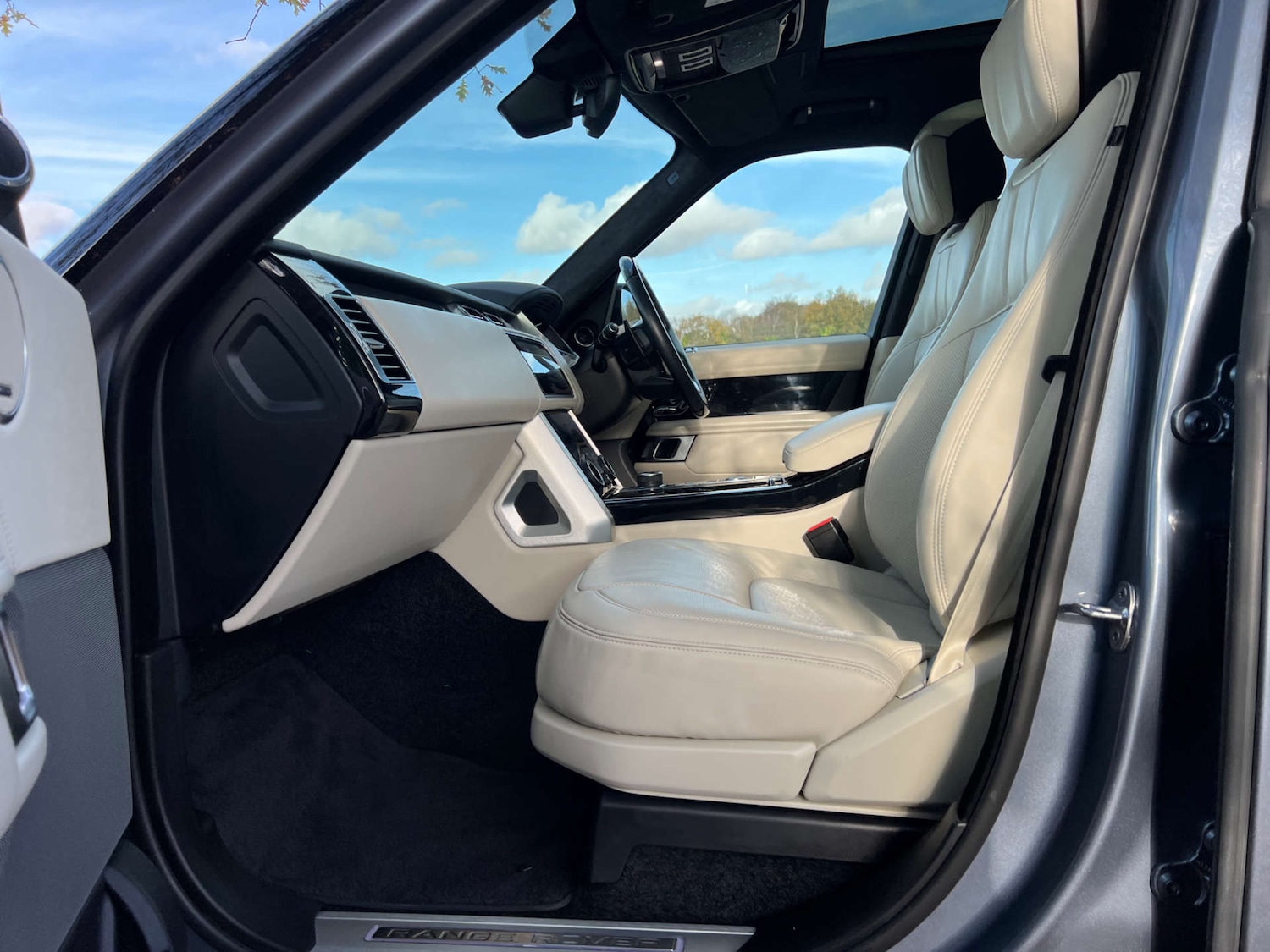 Used Land Rover Range Rover 2020 for sale - 76567773: Photo 41