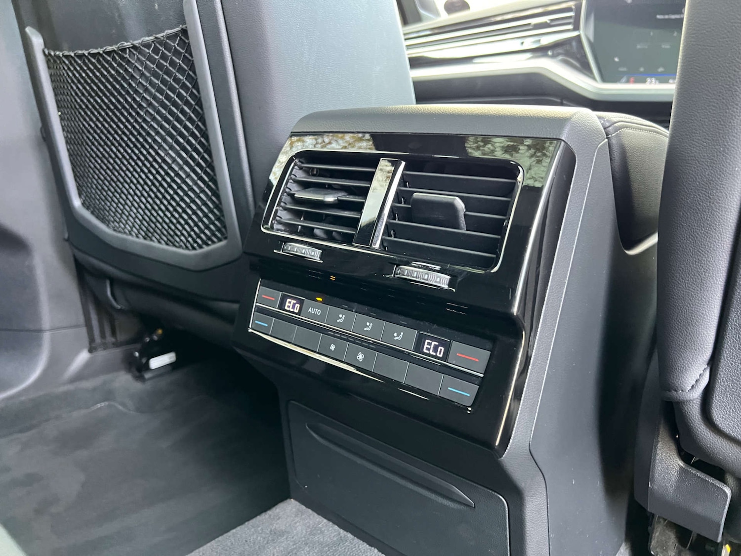 Used Volkswagen Touareg 2023 for sale - 76830156: Photo 34