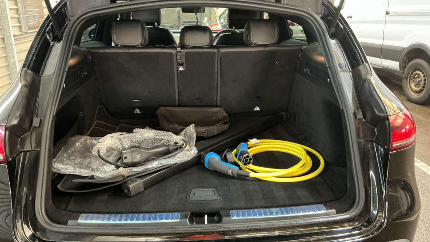 Used Mercedes-Benz EQC 2023 for sale - 77609388: Photo 11