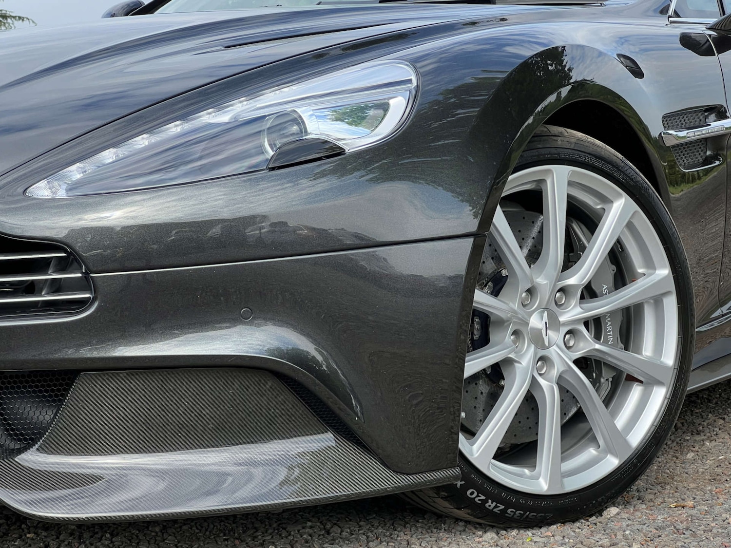 Used Aston Martin Vanquish 2013 for sale - 76277495: Photo 17