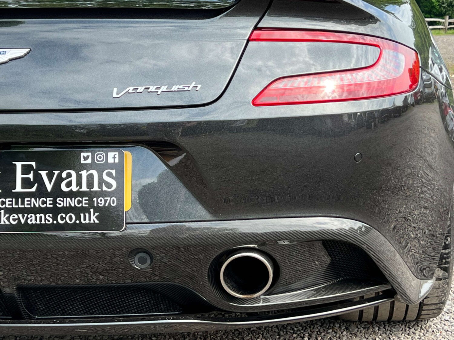 Used Aston Martin Vanquish 2013 for sale - 76277495: Photo 25