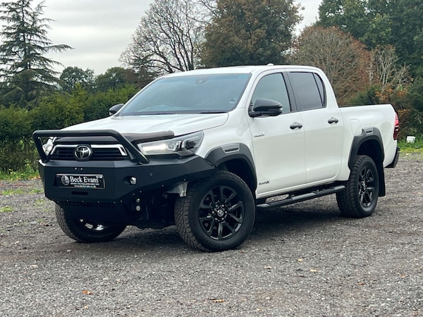 Used Toyota Hilux 2023 for sale - 76198690: Photo 1