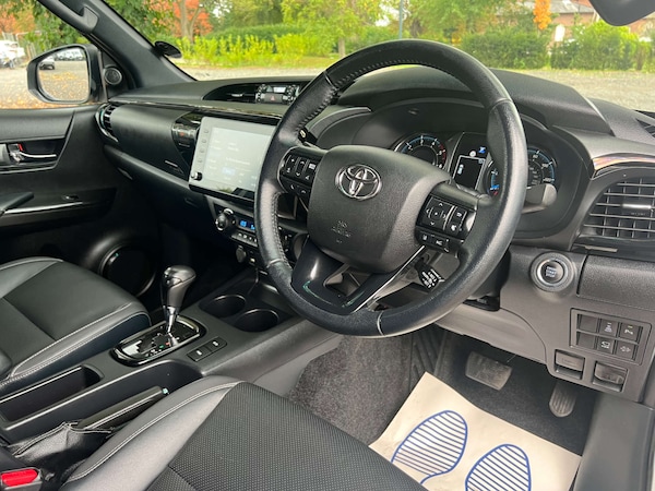 Used Toyota Hilux 2023 for sale - 76198690: Photo 34