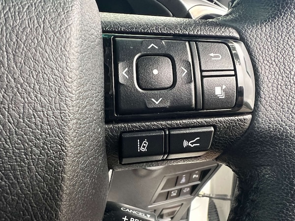 Used Toyota Hilux 2023 for sale - 76198690: Photo 50