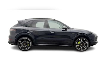 Used Porsche Cayenne 2022 for sale - 77594828: Photo