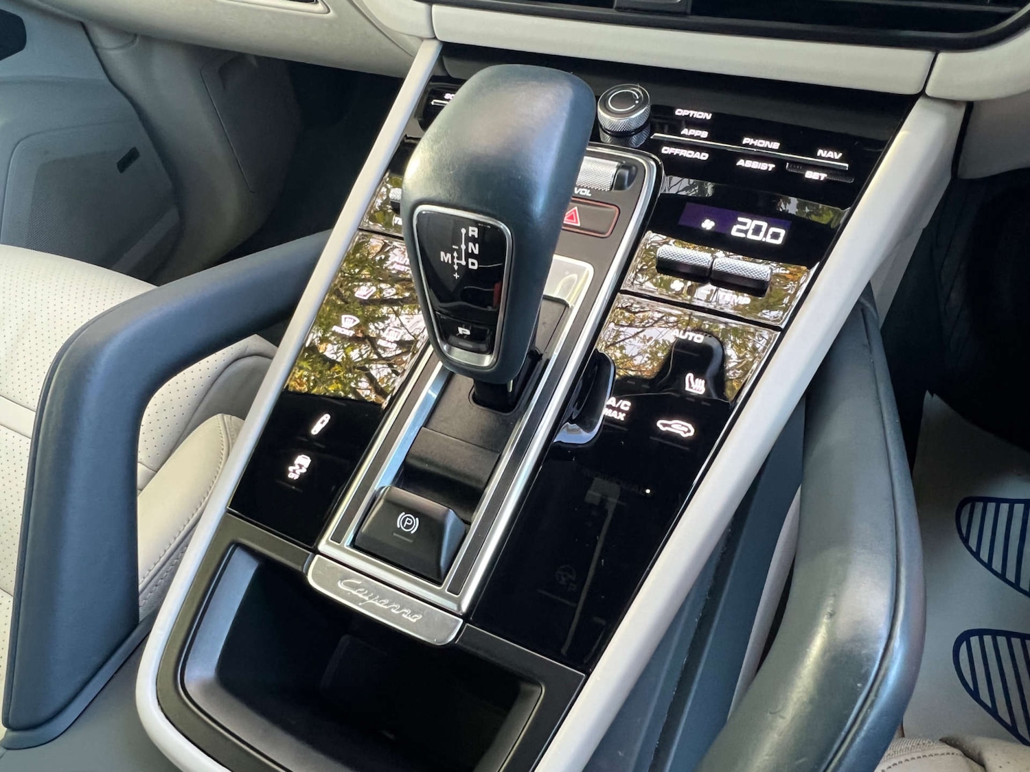 Used Porsche Cayenne 2020 for sale - 76304372: Photo 55